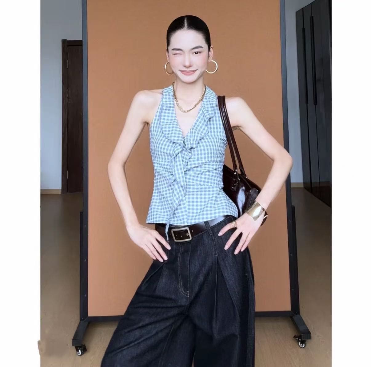 새로운 신선함 디자인 센스 체크무늬 레이스 행침 목 핀치 Pleat 조끼 슬립 맨위 데님 와이드 레그 팬츠 세트 여성 이미지 4