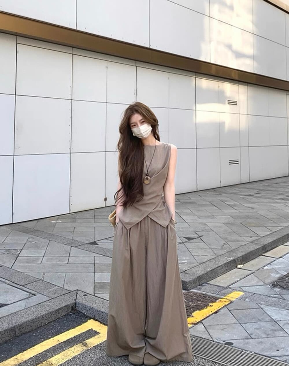2026 봄 여름 새로운 켜기 새로운 오래된 돈 바람 디자인 센스 패션 스트랩 민소매 베스트 캐주얼 넓은 다리 있음 선적 상세 이미지 4