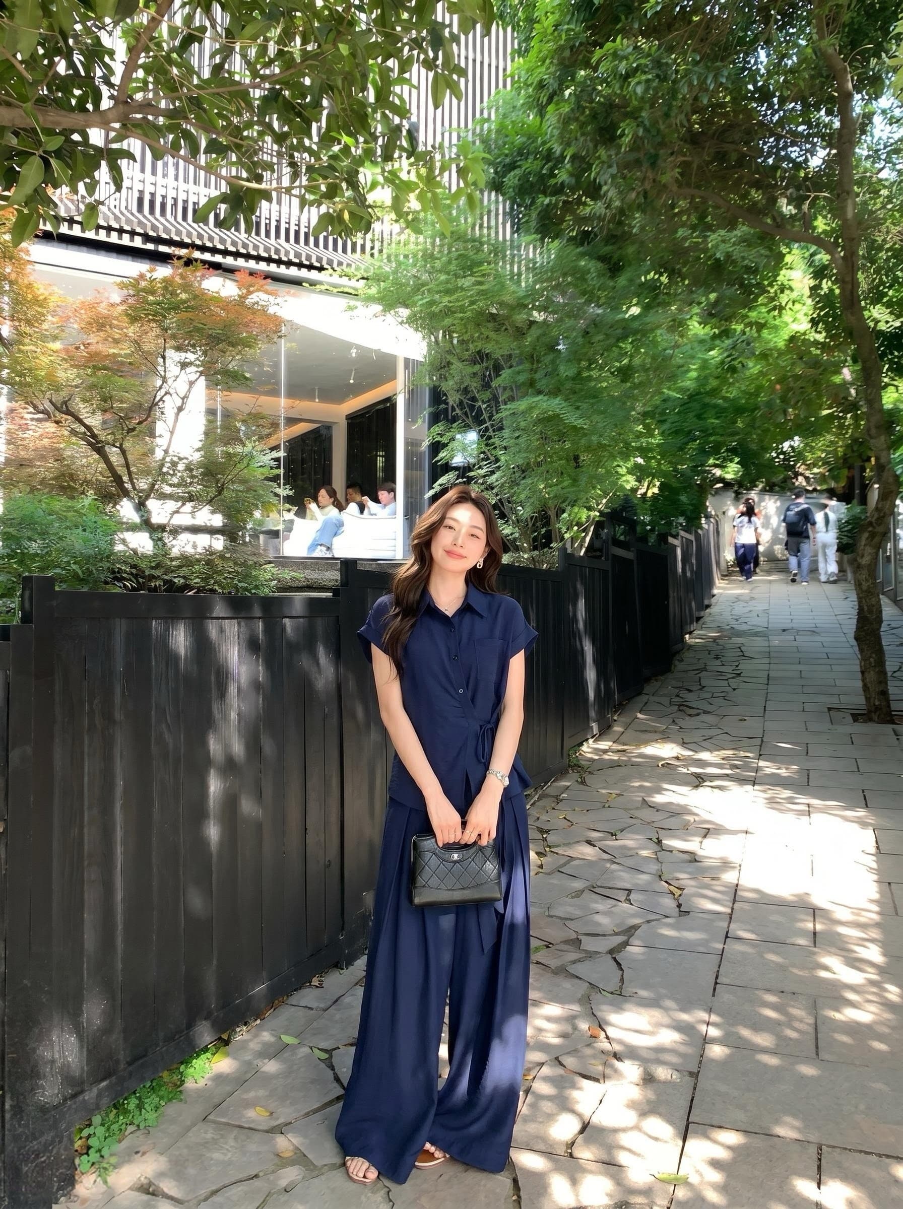 오래된 돈 바람 패션 디자인 센스 허리 수축 스트랩 품격 비스듬한 버클 셔츠 와이드 레그 팬츠 여름 새로운 슬림해 보이는 투피스 세트 상세 이미지 5