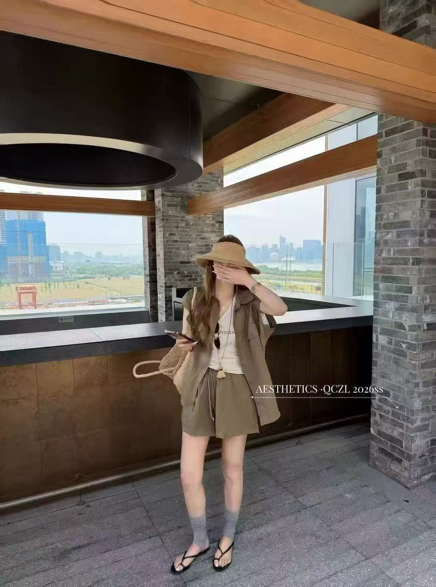 2026 년 새로운 빛 요리 한 미니멀리즘 바람 느슨함 센스 루즈핏 민소매 맨위 조끼 허리밴드 반바지 3종 세트 이미지 2