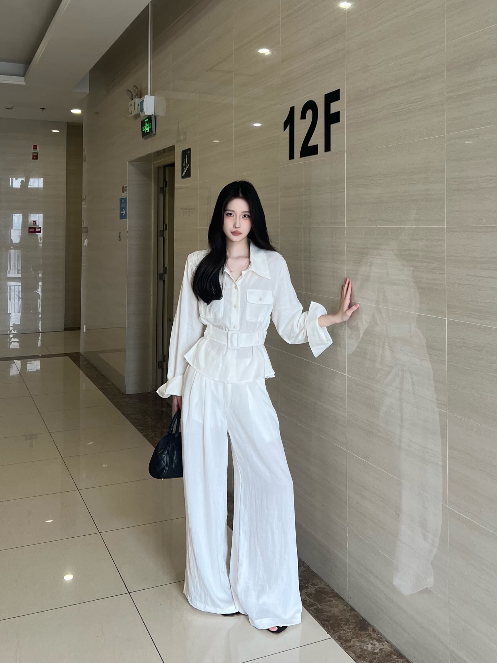 2026 한 부서 미니멀리즘 출퇴근 직장 여성 사계절 섹션 루즈핏 아마 셔츠 와이드 레그 팬츠 세트 이미지 3