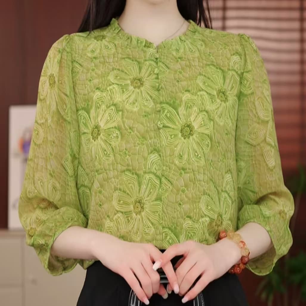 2026 여름 새로운 패션 엄마 7부 소매 프린트 블라우스 품격 연령 감소 우아함 슬림해 보이는 작은 셔츠 상세 이미지 2