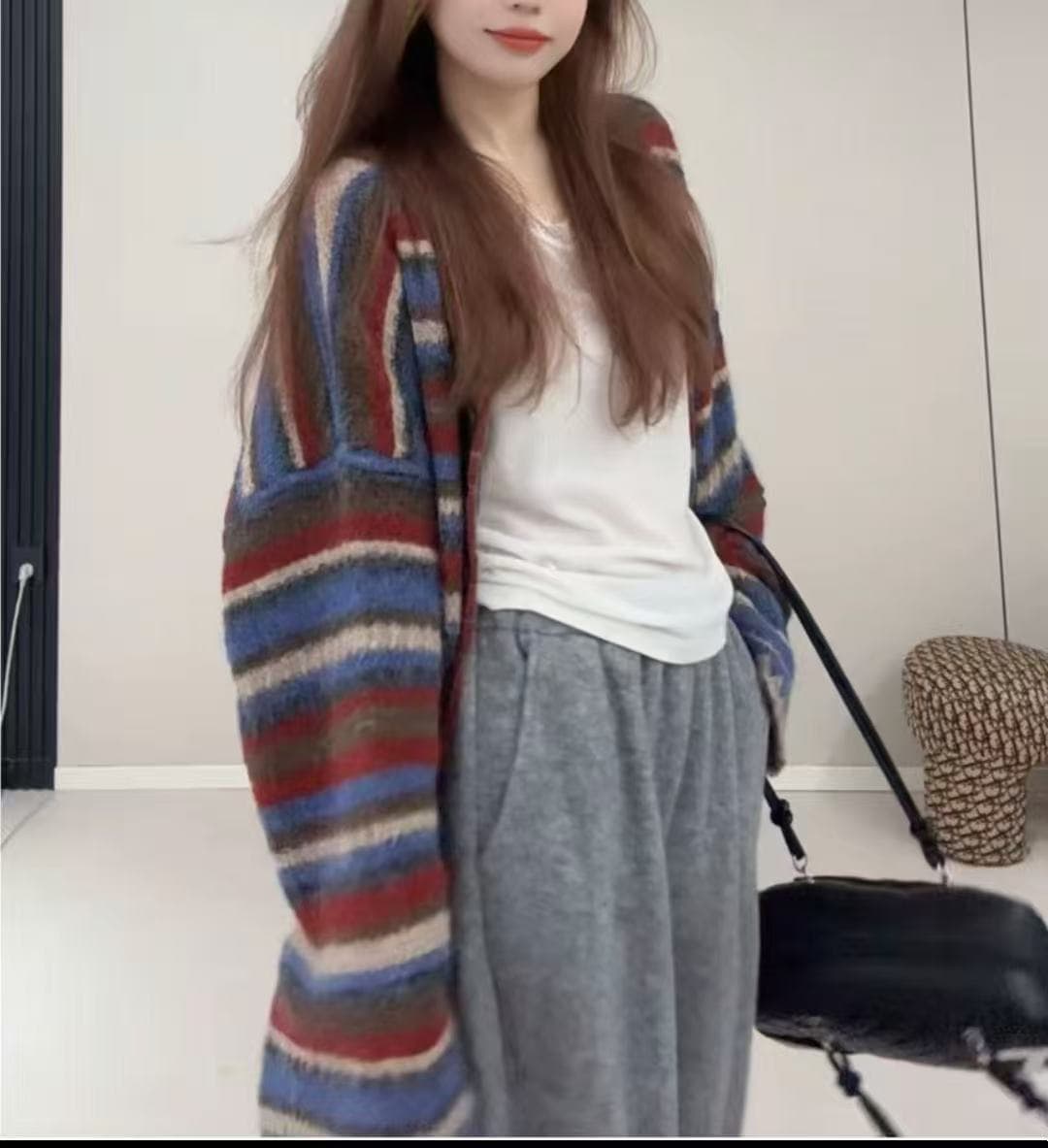 작은 대중 트렌드 새로운 무지개 패치워크 색상 스트라이프 니트 오픈 가디건 여성 품격 루즈핏 슬림해 보이는 다용도 짧은 외투 패션 이미지 3