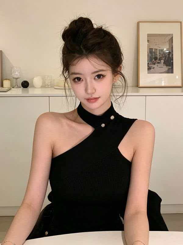 순수한 욕망 바람 섹시함 홀로우 아웃 행침 목 캐미솔 2026 봄 여름 불규칙 디자인 센스 오프숄더 민소매 맨위 상세 이미지 2