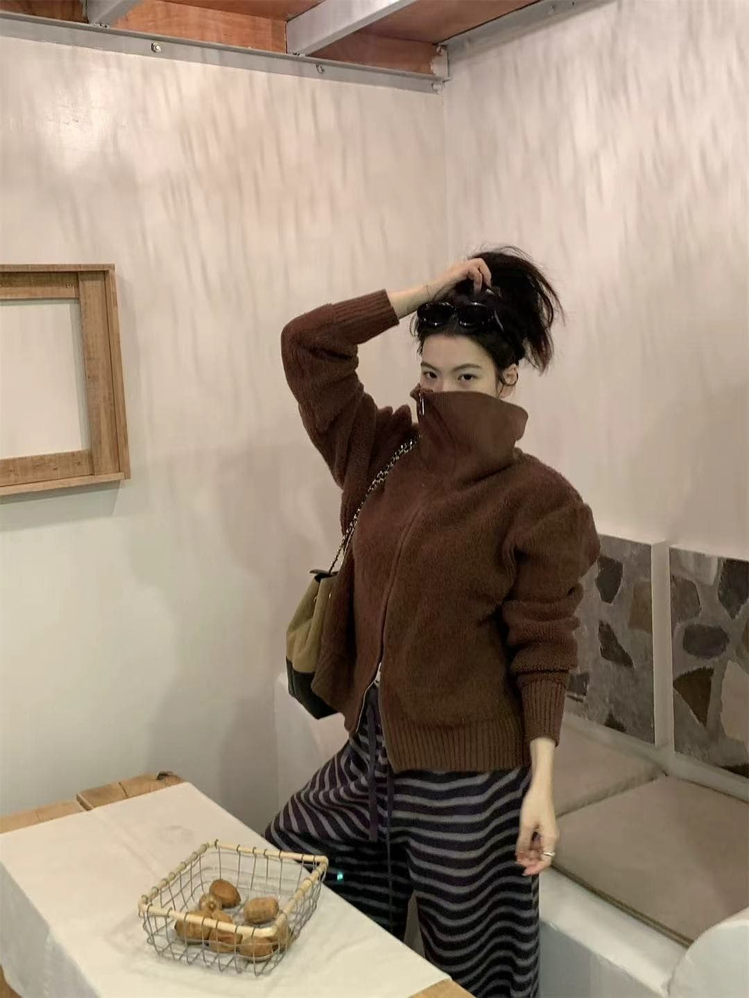 슈퍼 추천 좋은 부드러운 화이트 질감 센스 서클 실 빅 칼라 더블 지퍼 디자인 스웨터 코트 상세 이미지 7