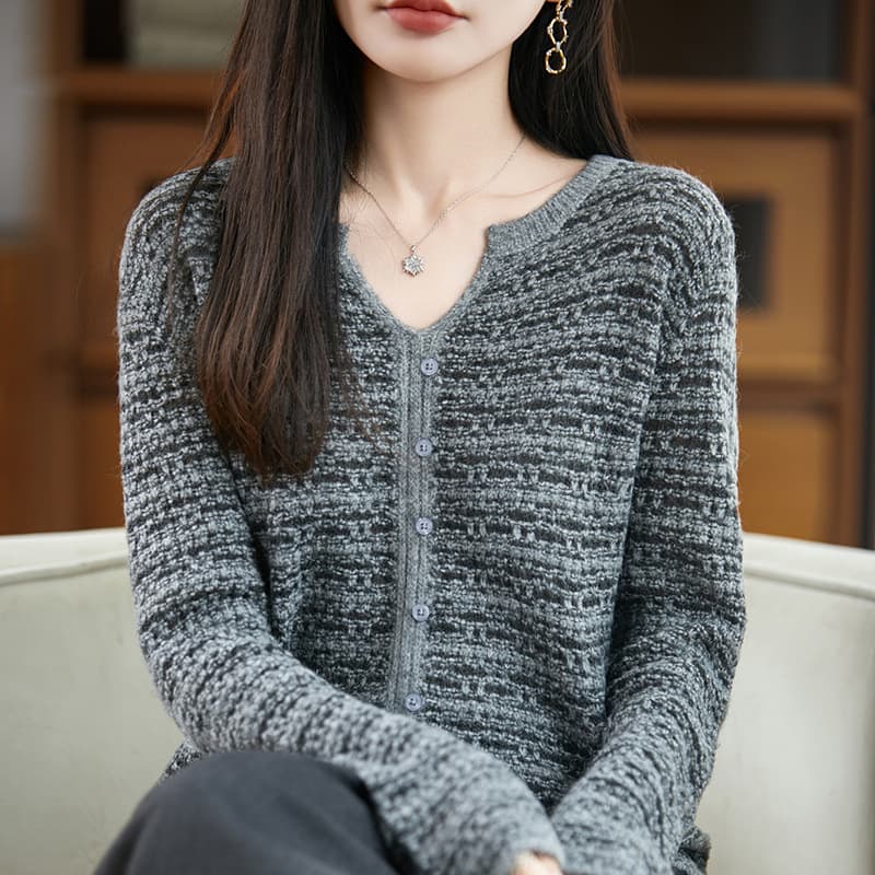 이른 가을 V넥 작은 샤넬 스타일 니트 기본 셔츠 여성 2026 새로운 맨위 외국 가스 빅 사이즈 여성 의류 가을 겨울 스웨터 이미지 5