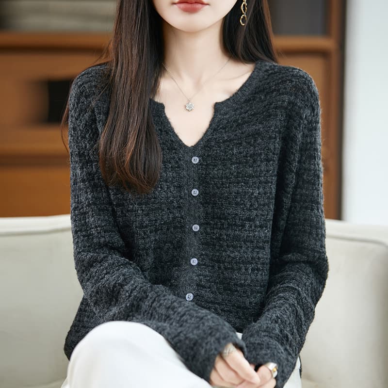 이른 가을 V넥 작은 샤넬 스타일 니트 기본 셔츠 여성 2026 새로운 맨위 외국 가스 빅 사이즈 여성 의류 가을 겨울 스웨터 이미지 3