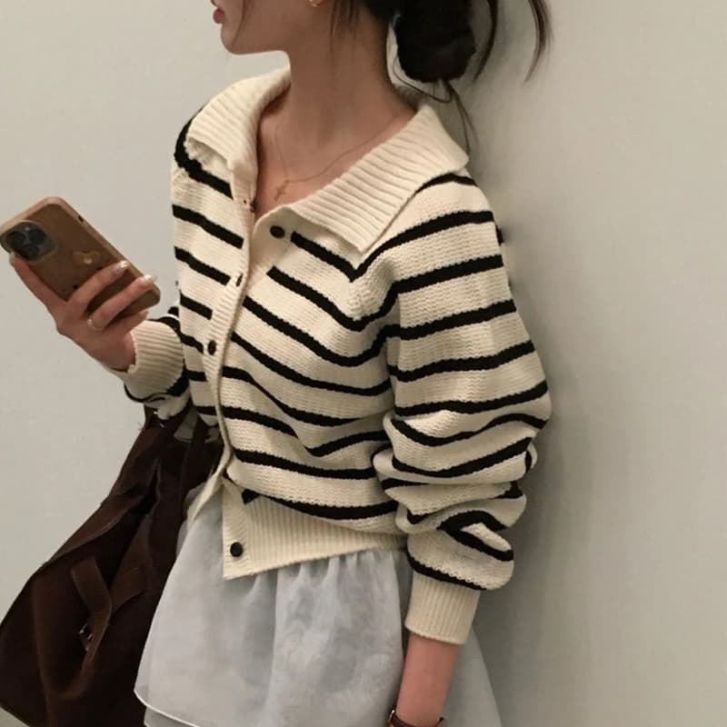 한국 chic 가을 겨울 학원 스타일 레트로 싱글 줄 버튼 폴로 칼라 스트라이프 니트 스웨터 여성 다용도 캐주얼 스웨터 코트 상세 이미지 2
