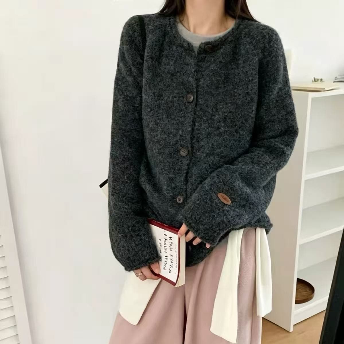 ins 바람 기초 섹션 라운드 넥 니트 오픈 가디건 기타 색상 시스템 부드러운 찹쌀 프로 피부 루즈핏 느긋한 스웨터 외출용 맨위 여성 상세 이미지 5