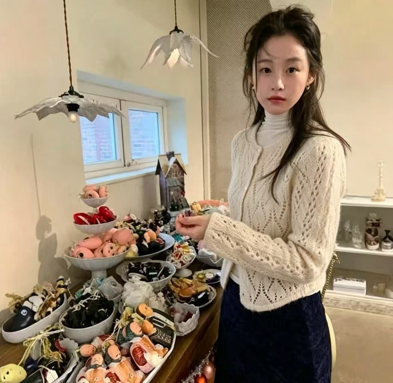한국 chic 홀로우 아웃 쇼트 스타일 스웨터 모헤어 오픈 가디건 상세 이미지 4