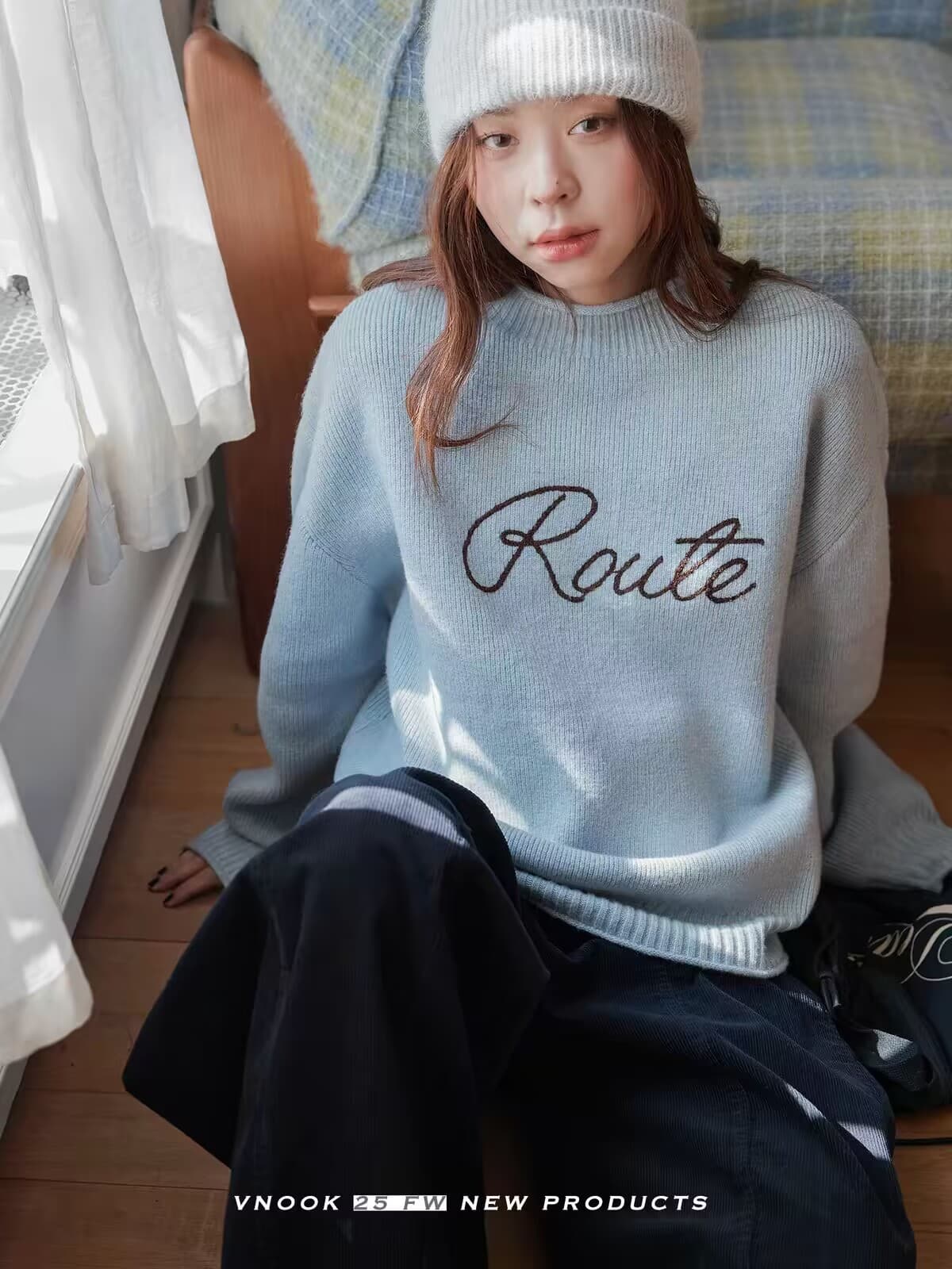작은 터틀넥 볼륨 측면 자수 스웨터 여자 가을 겨울 2026 새로운 라운드 넥 느긋한 바람 외출용 풀오버 맨위 상세 이미지 3