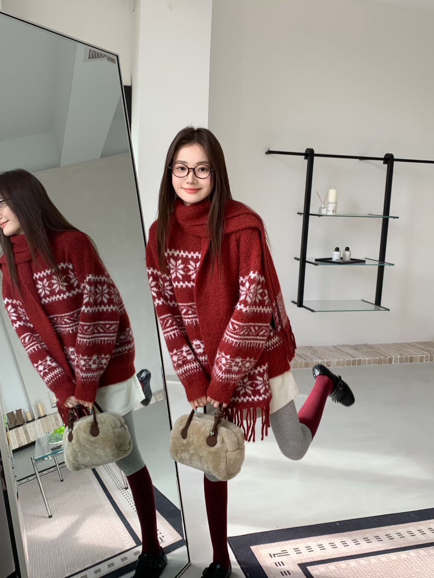 한 부서 새로운 패션 디자인 센스 라운드 넥 레트로 자카드 패치워크 색상 부드러운 찹쌀 니트 스웨터 여성 벨트 스카프 만나는 트렌디 이미지 2