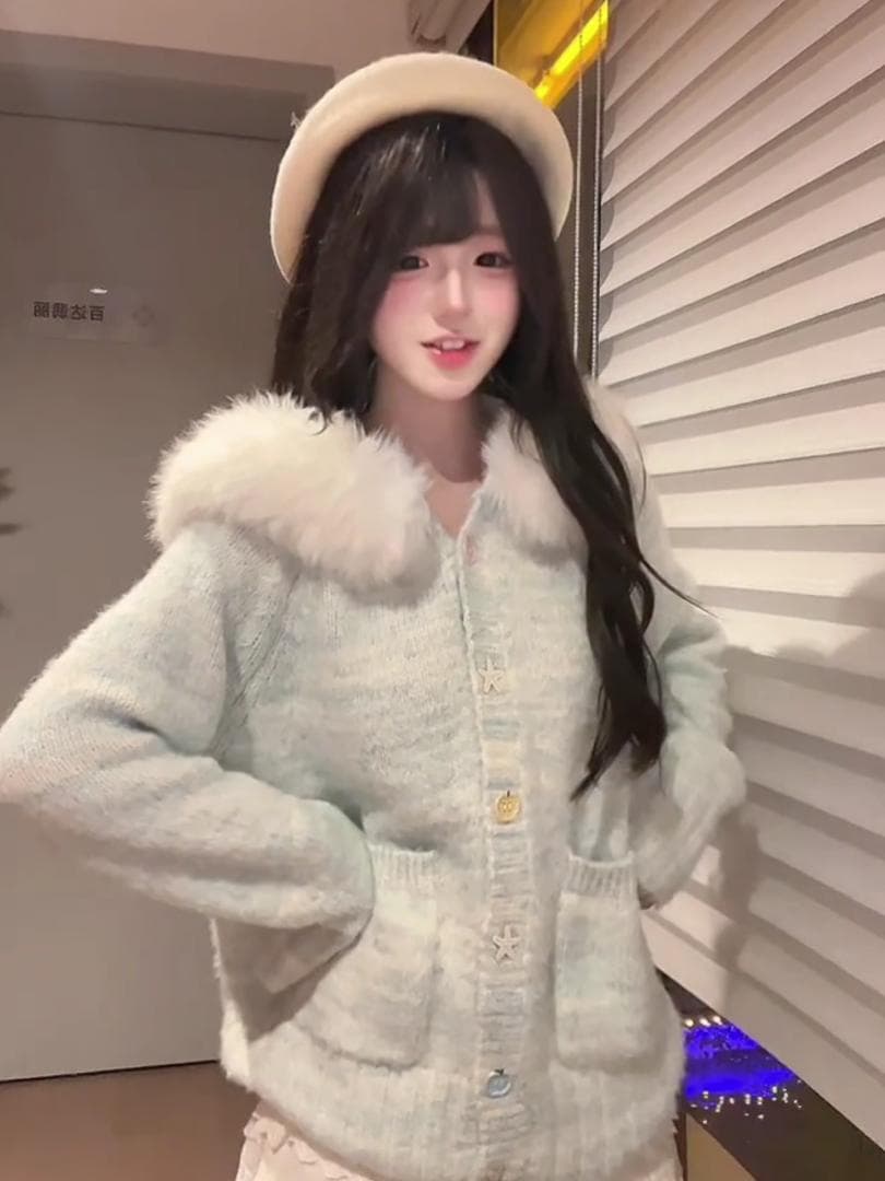 신선함 대양 바람 질감 부드러운 찹쌀 니트 여성 코트 비정형 버클 가을 겨울 큰 모피 칼라 플리스 루즈핏 후드 오픈 가디건 상세 이미지 4