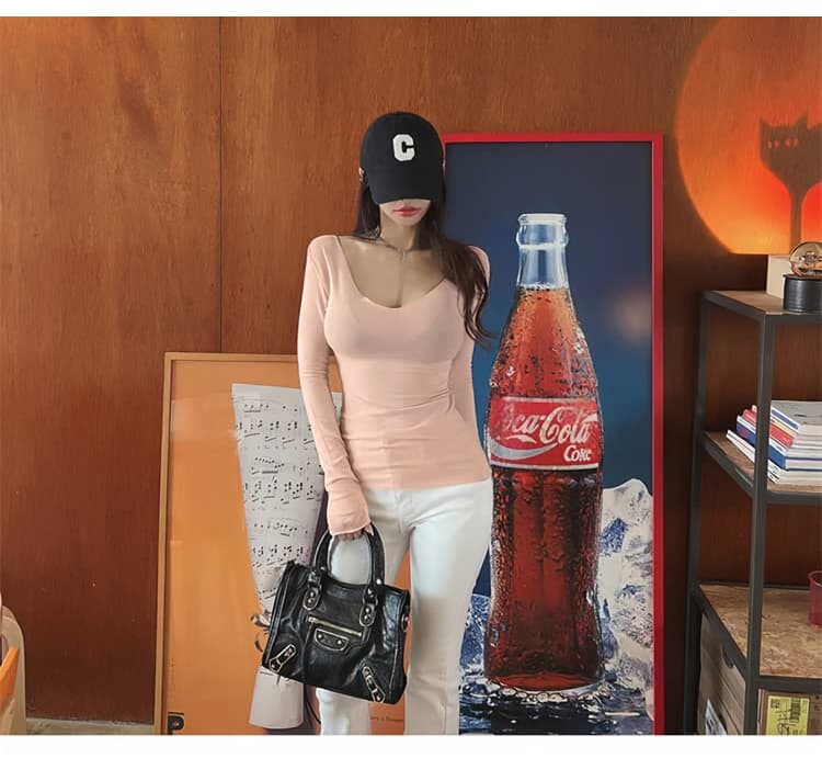 한국 동대문 부드럽다 프로 피부 다용도 섹시함 여성 낮은 네크라인 타이트 슬림해 보이는 긴팔 기본 셔츠 티셔츠 여성 상세 이미지 8