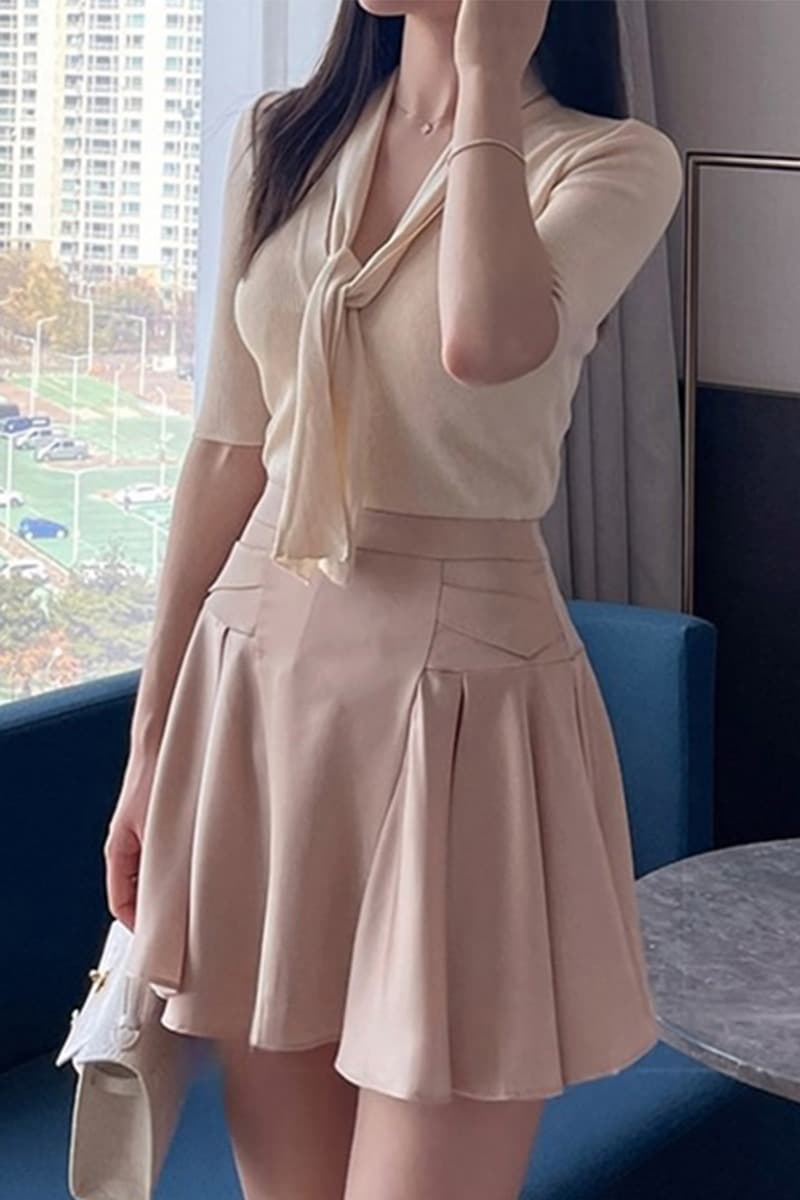한국 동대문 단색 부드러운 품격 레이스업 섹시함 V넥 몸매 가꾸기 슬림해 보이는 중간 소매 니트 스웨터 맨위 여성 이미지 6