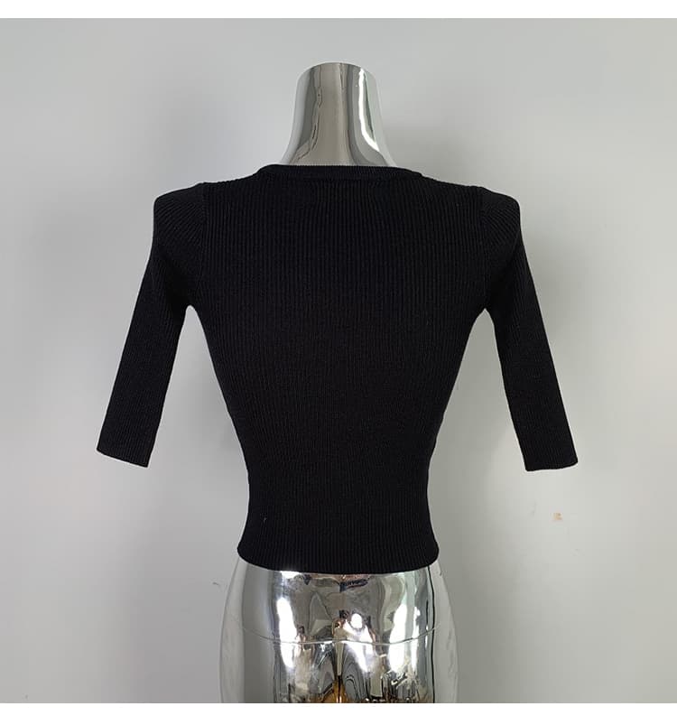 한국 동대문 품격 패션 다용도 타이트 슬림해 보이는 섹시함 여성 디스플레이 몸 중간 소매 니트 스웨터 맨위 상세 이미지 15