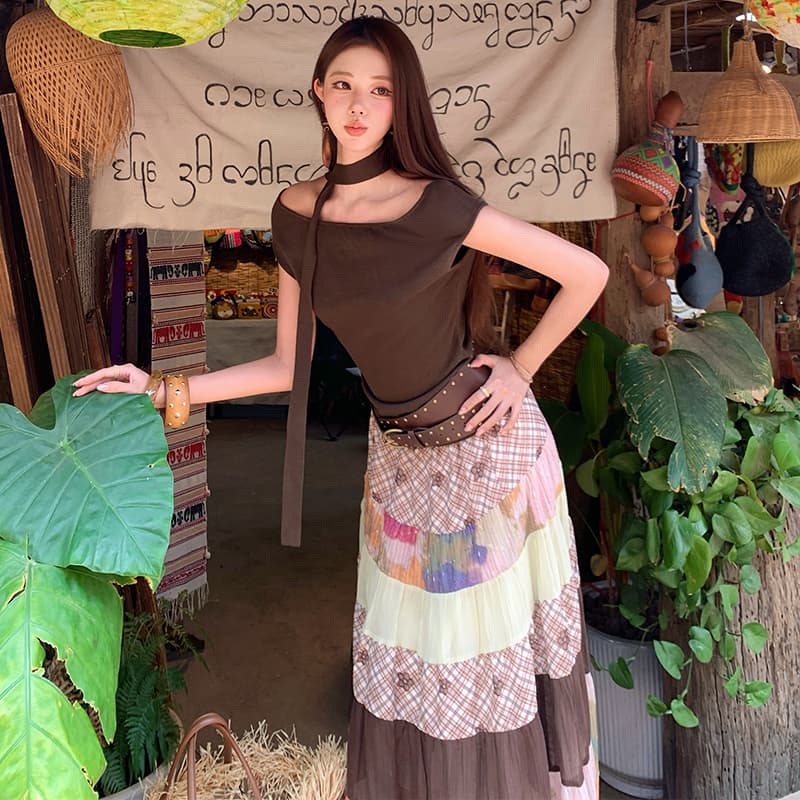 학위 바람 비스듬한 어깨 반팔 티셔츠 여성 여름 슬림해 보이는 캐주얼 맨위 디자인 센스 큰 진자 패치워크 색상 반신 치마 세트 이미지 6
