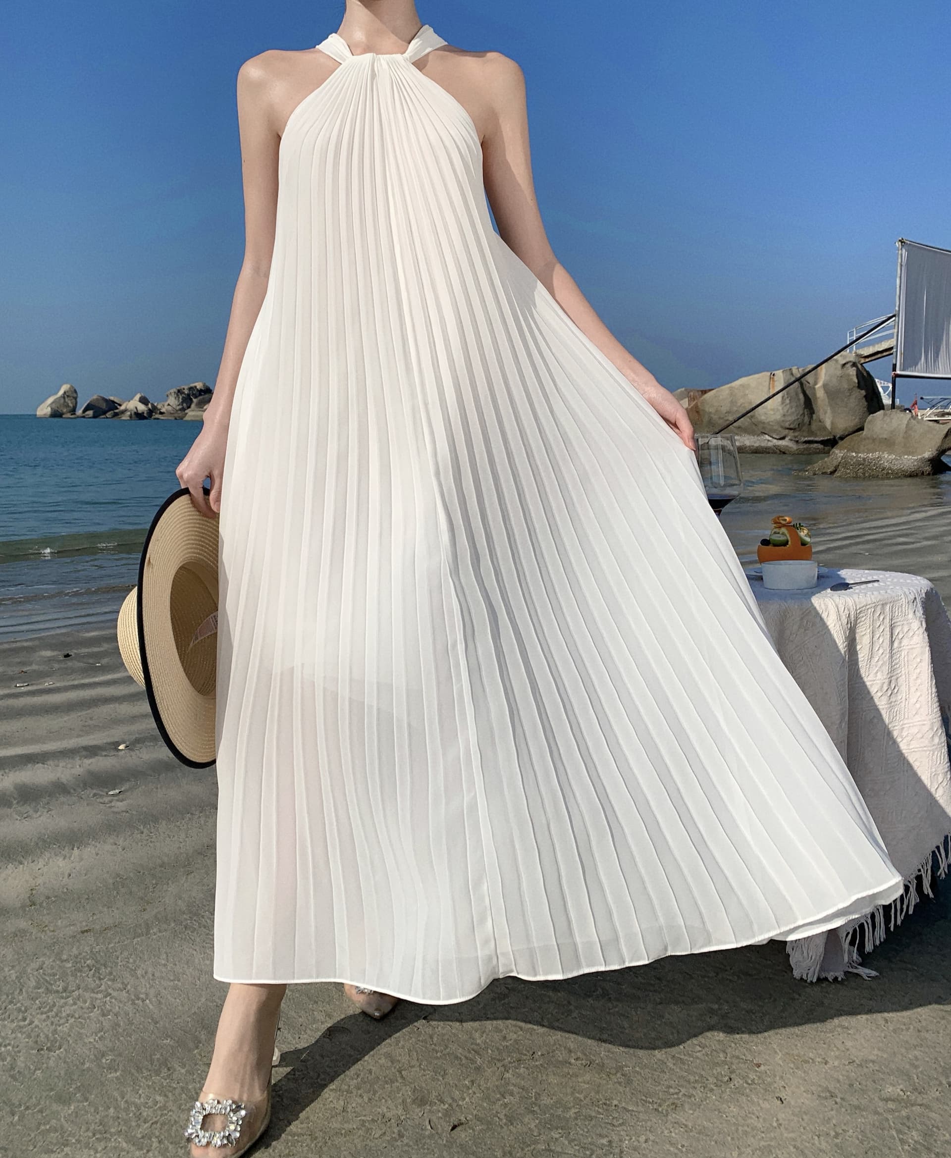 휴가 바람 우아한 화이트 부문 Pleated 전복 한 마디 민소매 행침 목 드레스 상세 이미지 8
