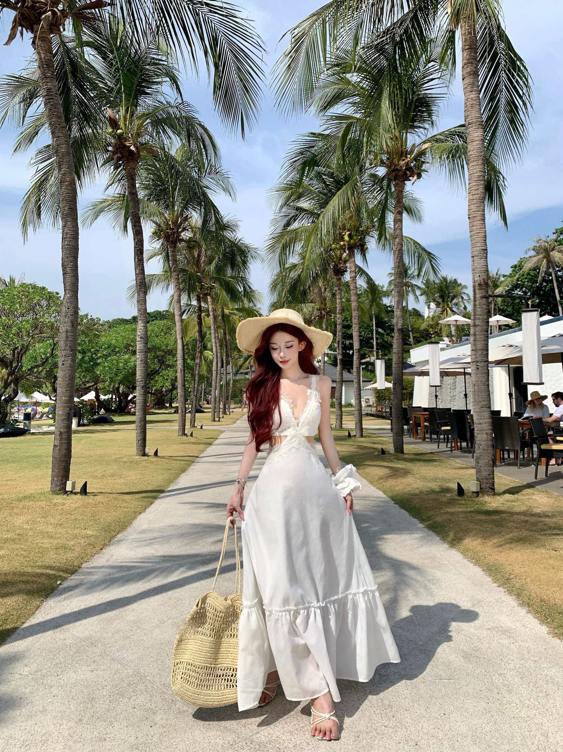 2026 여름 새로운 품격 세련된 홀로우 아웃 물 용해 패치워크 레이스 아마 롱 코트 여성 드레스 상세 이미지 2