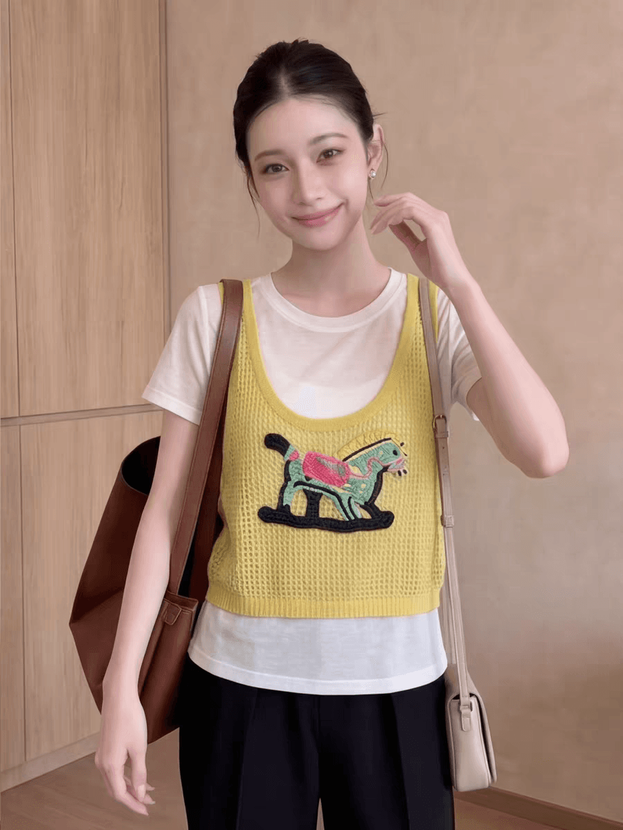 페이크 레이어드 패치워크 반팔 티셔츠 여성 2026 새로운 여름 얇은 스타일 디자인 센스 루즈핏 연령 감소 작은 키 맨위 이미지 2