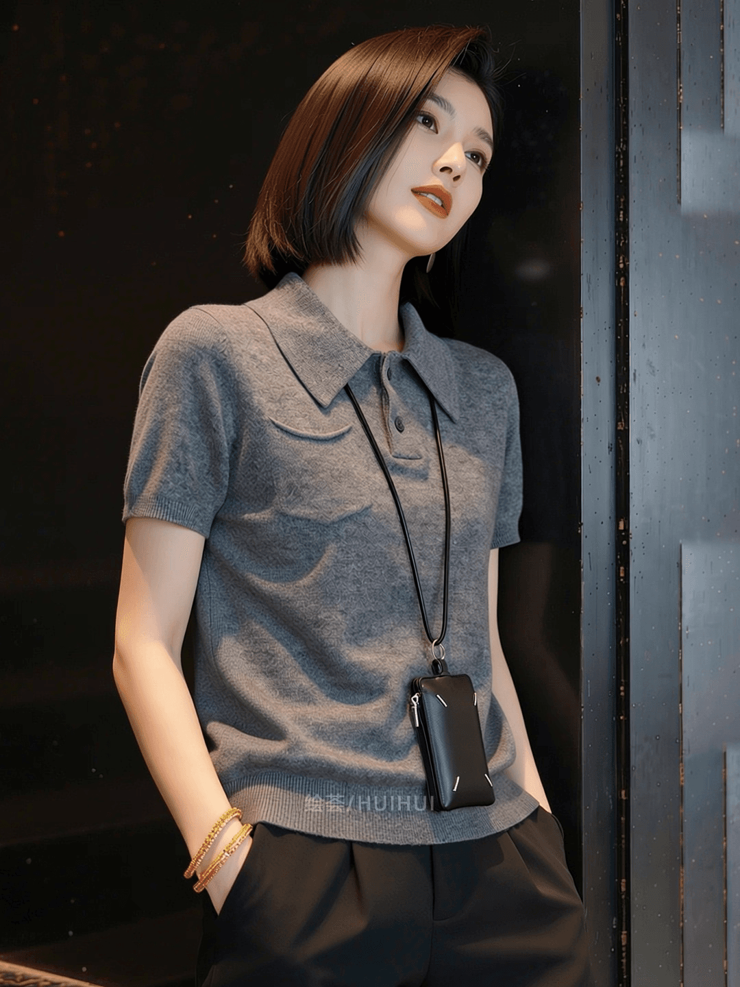 회색 폴로 칼라 티셔츠 여성 2026 여름 새로운 패션 연령 감소 몸매 가꾸기 슬림해 보이는 긍정적 인 어깨 니트 동정 맨위 상세 이미지 4
