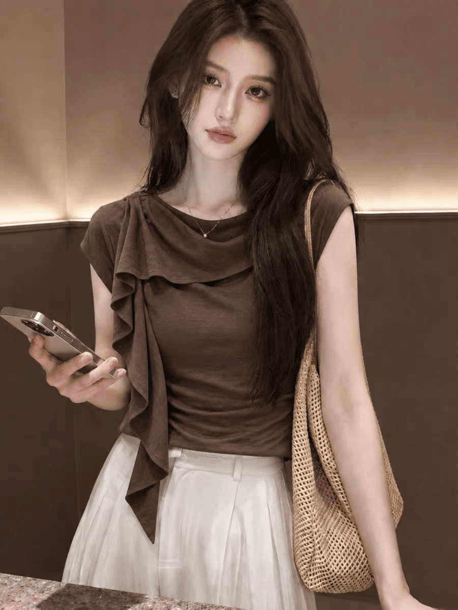 오래된 돈 바람 착용 가져 가라. 커피 색상 프릴 작은 날다 소매 티셔츠 여성 여름 2026 새로운 느슨함 센스 착용 가져 가라. 슬림해 보이는 맨위 이미지 3
