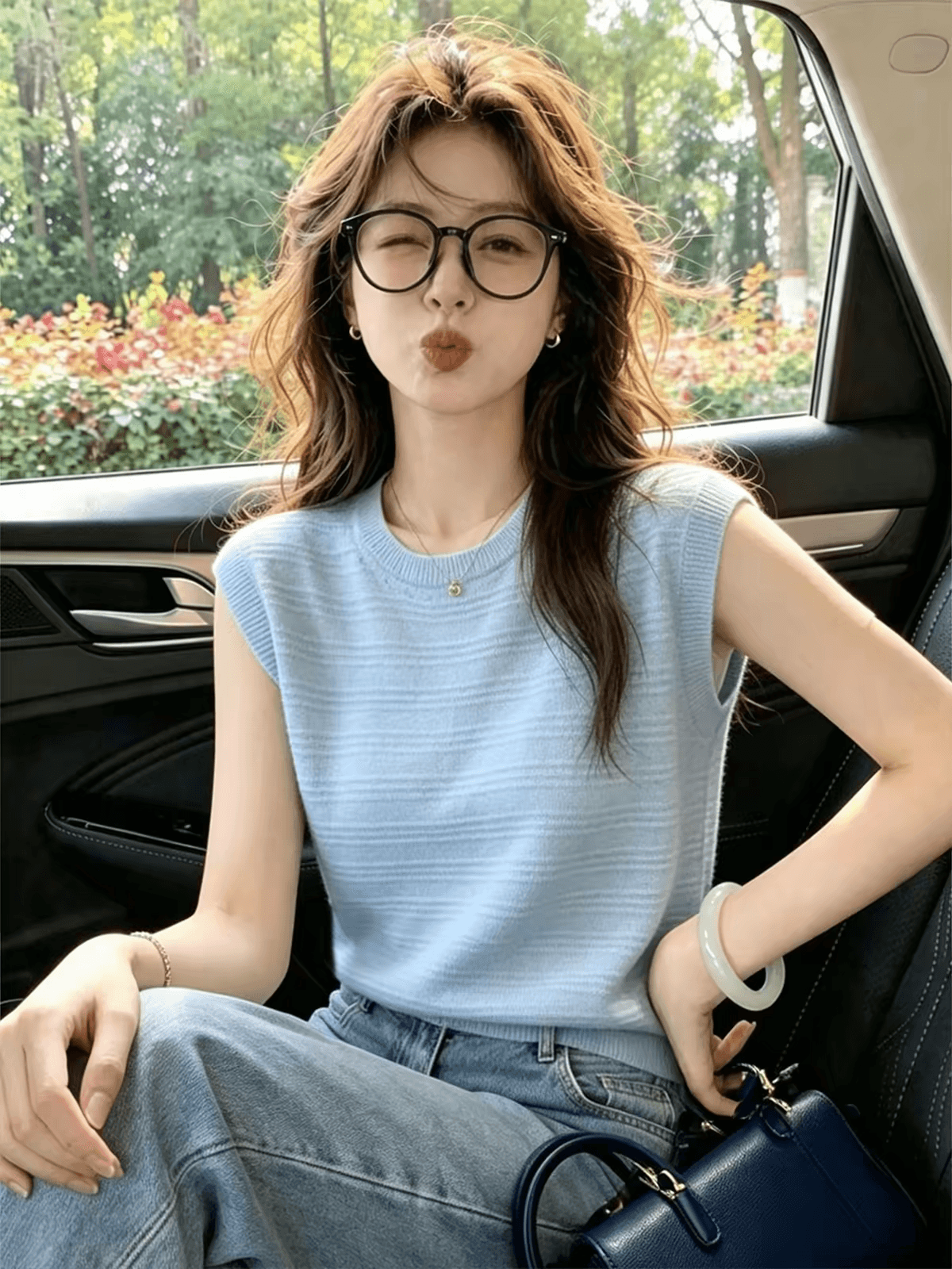 도파민 파란색 민소매 티셔츠 수 있습니다. 외출용 여름 품격 여성 루즈핏 슬림해 보이는 다용도 니트 조끼 맨위 상세 이미지 2