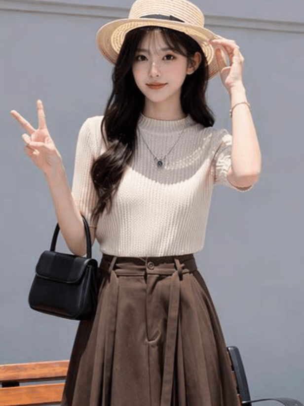 2026 이른 가을 새로운 회색 니트 스웨터 반팔 동정 여성 의류 고급 센스 몸매 가꾸기 슬림해 보이는 중간 소매 쇼트 스타일 맨위 상세 이미지 4