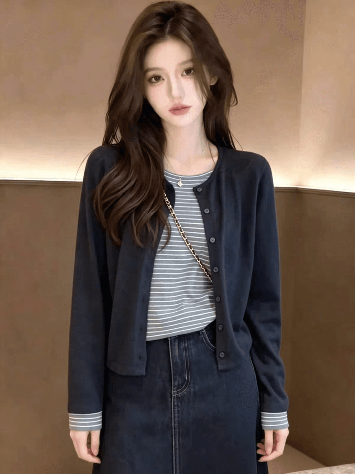 페이크 레이어드 회색 스트라이프 긴팔 니트 스웨터 여성 가을 겨울 새로운 한 부서 디자인 센스 품격 연령 감소 맨위