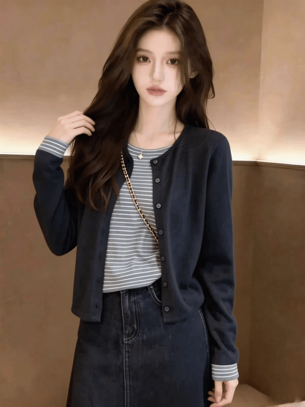 페이크 레이어드 회색 스트라이프 긴팔 니트 스웨터 여성 가을 겨울 새로운 한 부서 디자인 센스 품격 연령 감소 맨위 상세 이미지 2