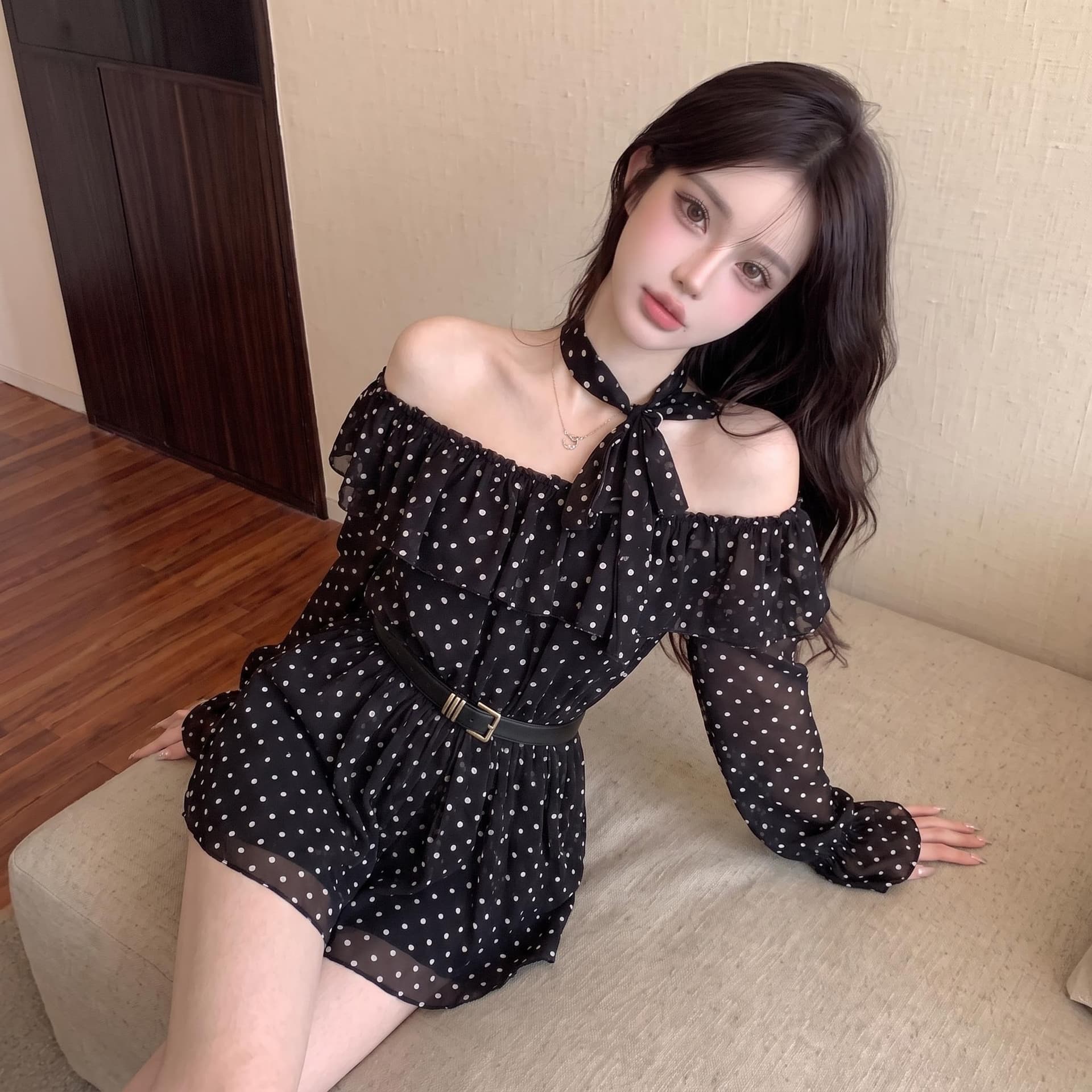 실사 정가 핫걸 바람 오프숄더 보트넥 긴 소매 셔츠 벨트 포함 허리 수축 슬림해 보이는 프릴 쉬폰 작은 셔츠 상세 이미지 13
