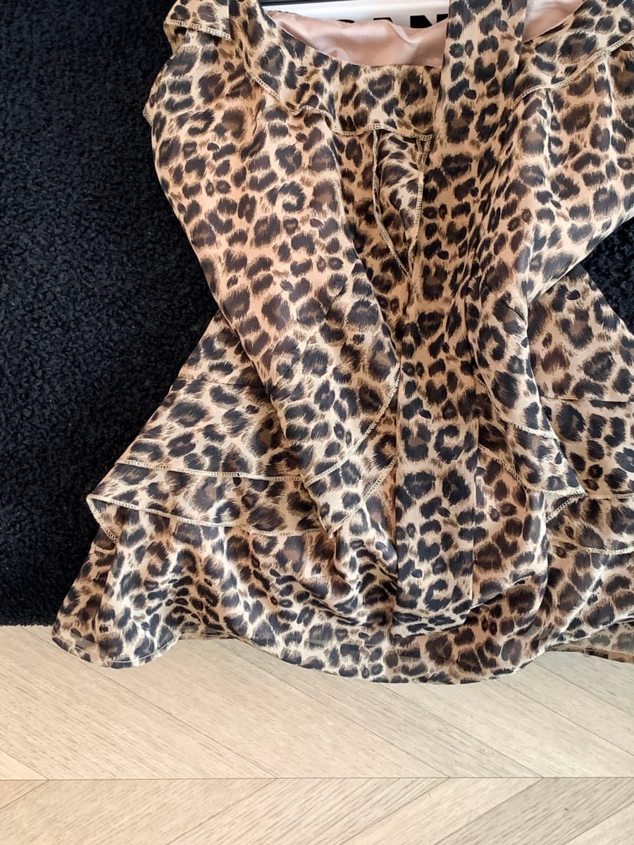 경기 행침 목 레이스업 무거운 작업 도트 무늬 슬립 맨위 여성 2026 봄 여름 새로운 다용도 출퇴근 미니멀리즘 핫걸 조끼 상세 이미지 14