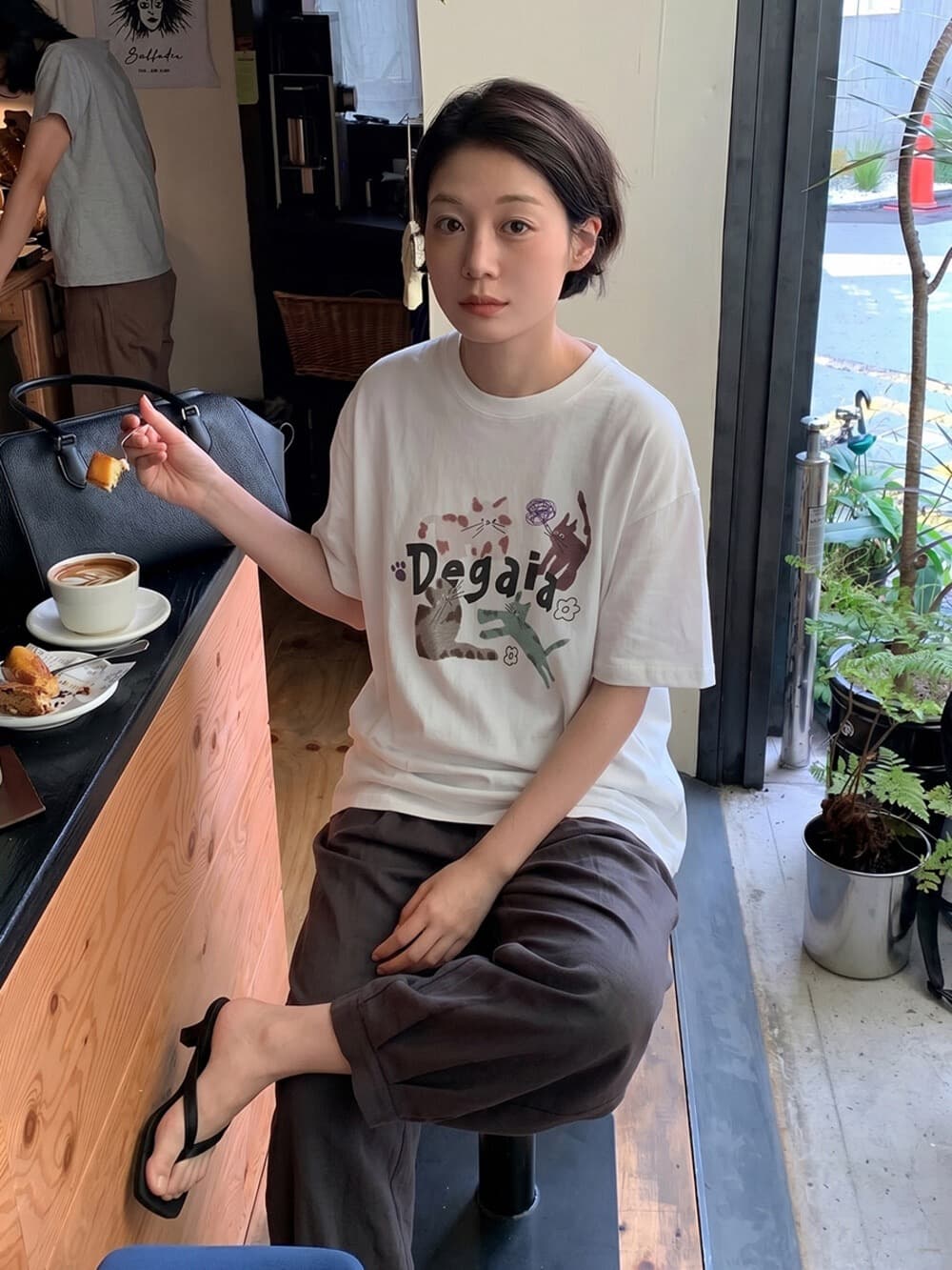 있음 선적 한 부서 캐주얼 다용도 슬림해 보이는 루즈핏 연령 감소 고양이 프린트 순면 라운드 넥 반팔 티셔츠 상세 이미지 2