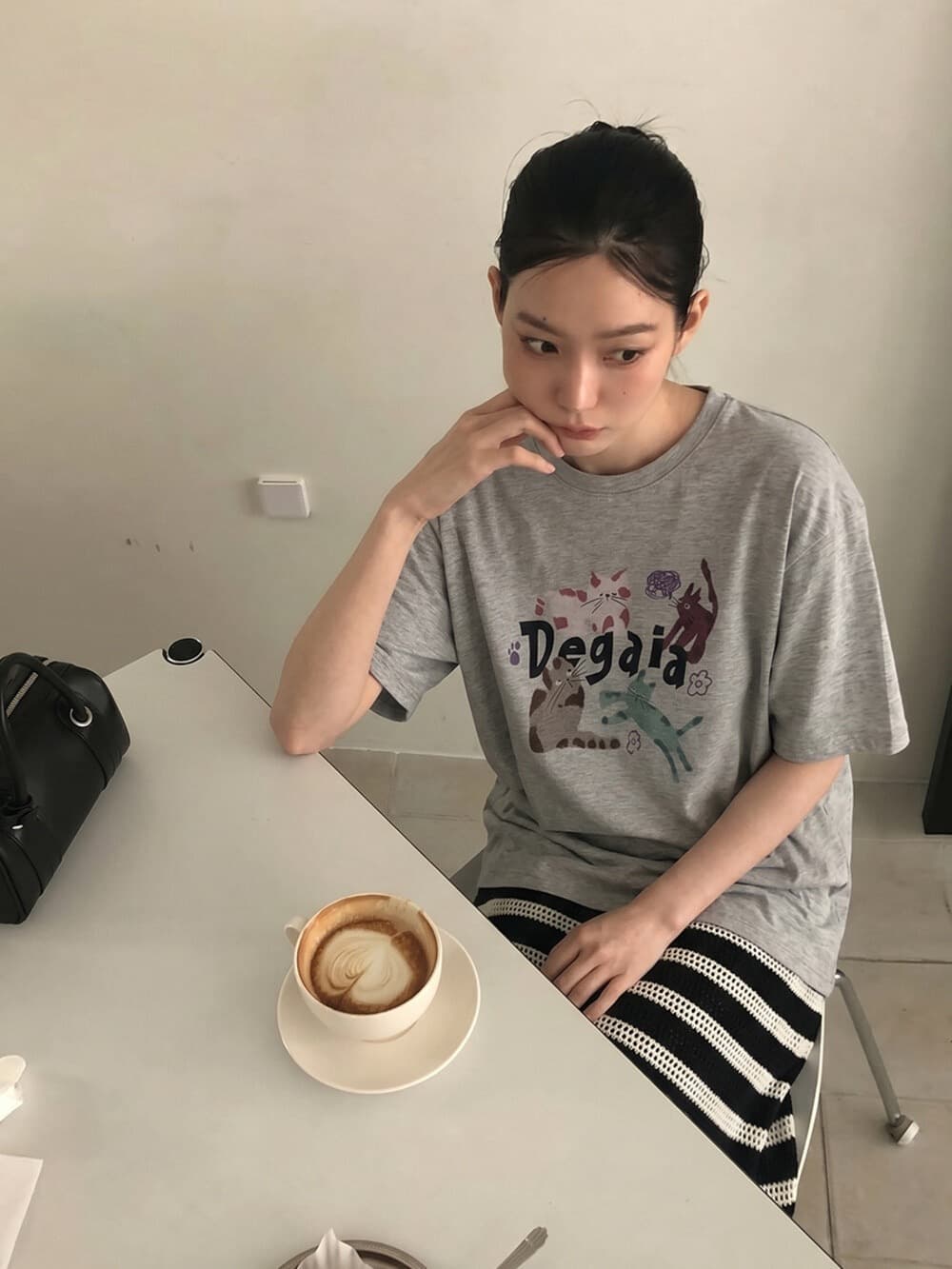 있음 선적 한 부서 캐주얼 다용도 슬림해 보이는 루즈핏 연령 감소 고양이 프린트 순면 라운드 넥 반팔 티셔츠 상세 이미지 6