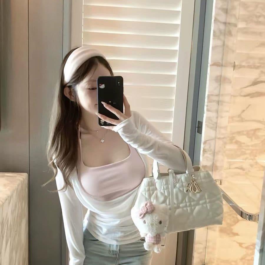 블라우스 섹시함 핫걸 맨위 상세 이미지 1