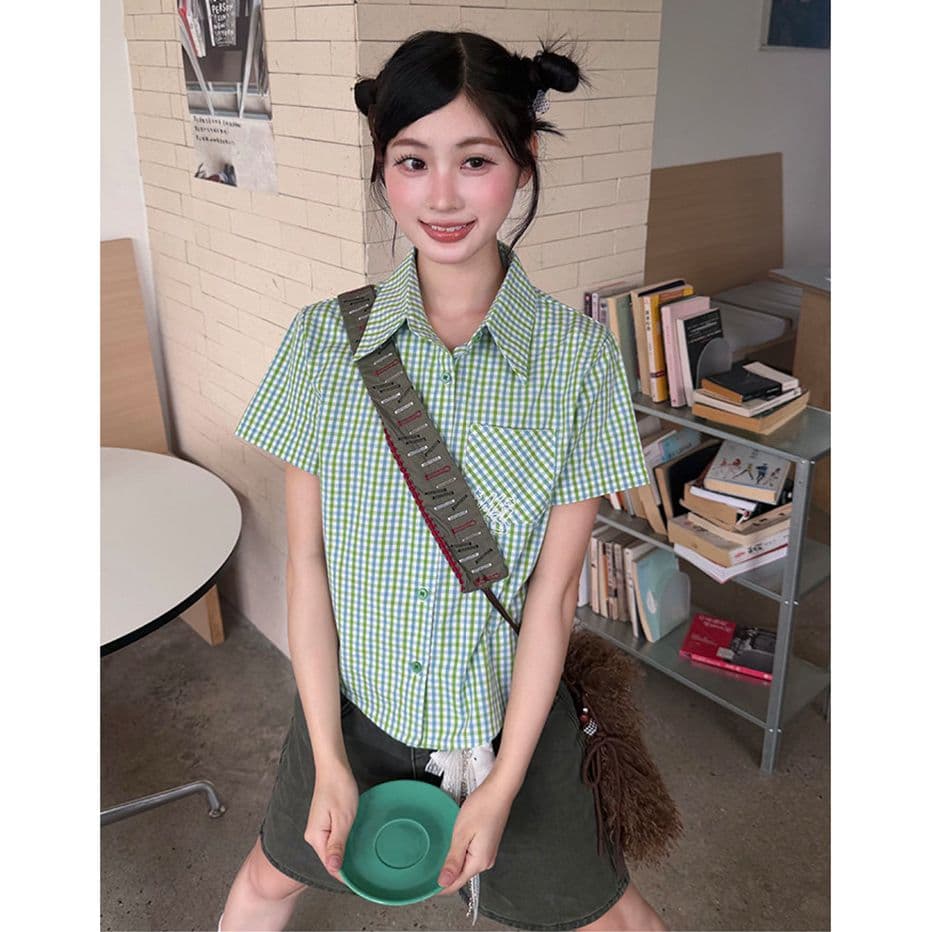 화이트 분위기 센스 레이스 인사이드 가져 가라. 긴팔 티셔츠 여성