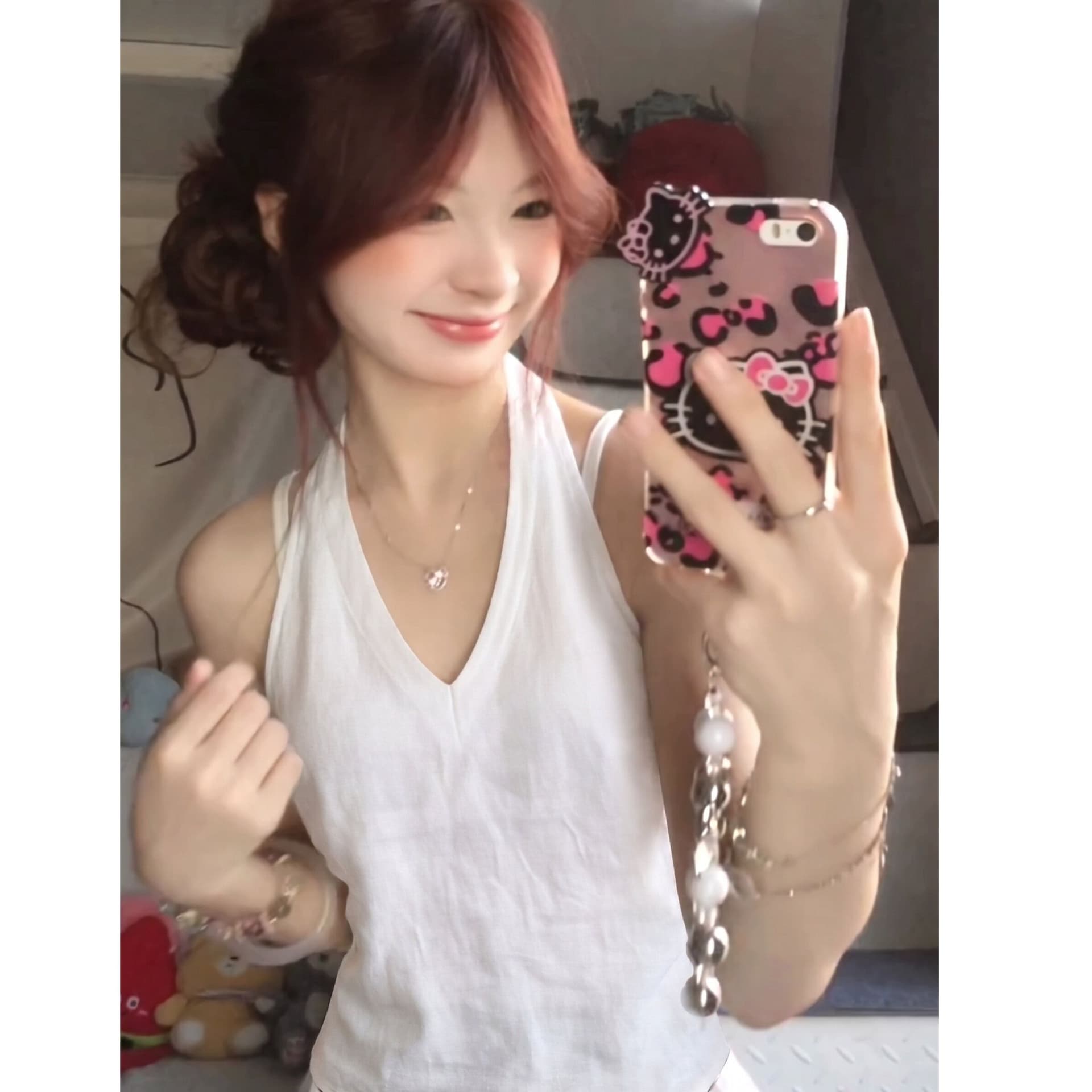 경관 그림 아름다운 핫걸 V넥 작은 슬링 조끼 여성 외출용 아름다움 뒤로 슈퍼 잘 생긴 행침 목 민소매 맨위 이미지 3