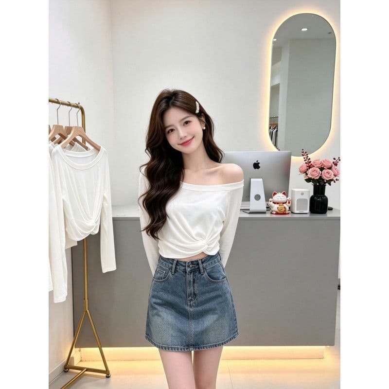 디자인 센스 디스플레이 몸매 가꾸기 작은 대중 오프숄더 긴팔 티셔츠 여성 이미지 2