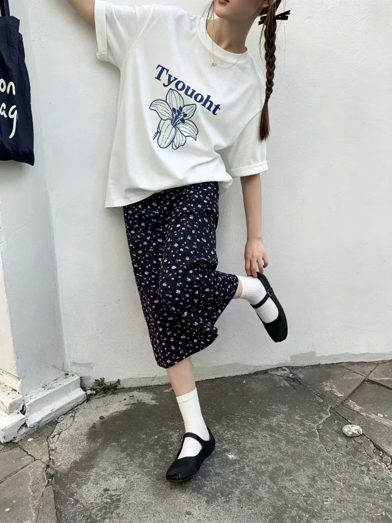 한 부서 미니멀리즘 다용도 캐주얼 ins 바람 꽃 프린트 순면 라운드 넥 반팔 티셔츠 이미지 3