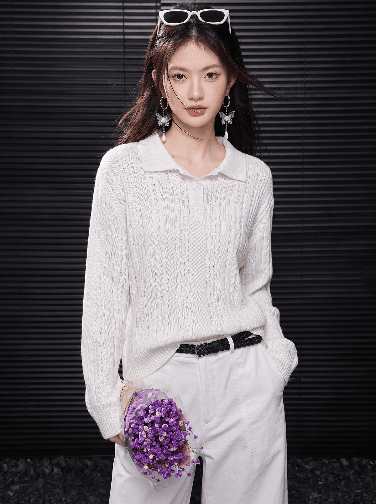 2026 가을 새로운 프랑스식 파란색 홀로우 아웃 포함 양모 반팔 니트 스웨터 여성 여름 만나는 맨위 이미지 4