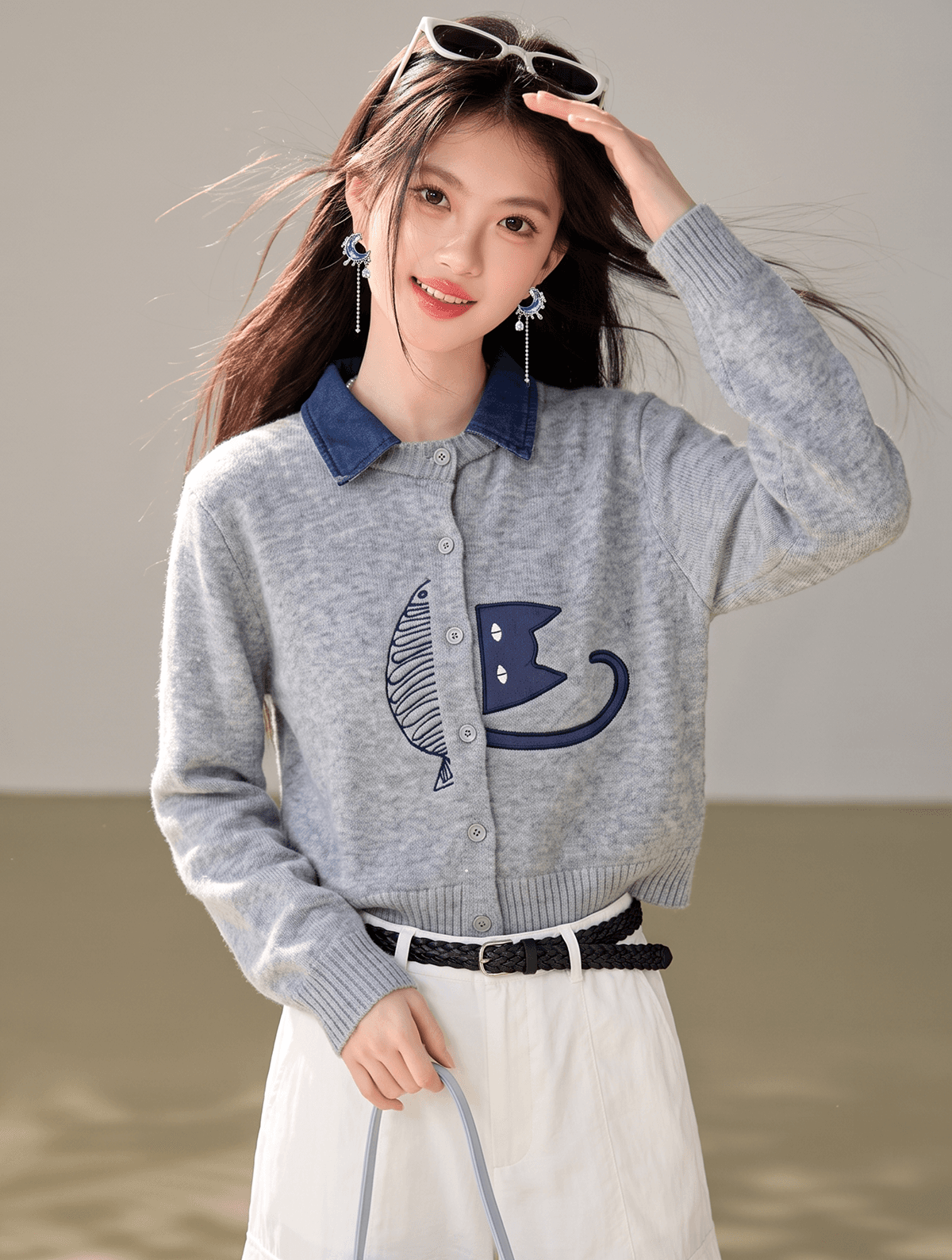 고양이 자수 패치워크 폴로 칼라 니트 오픈 가디건 여성 2026 가을 새로운 디자인 센스 외부 가져 가라. 쇼트 스타일 재킷 이미지 4