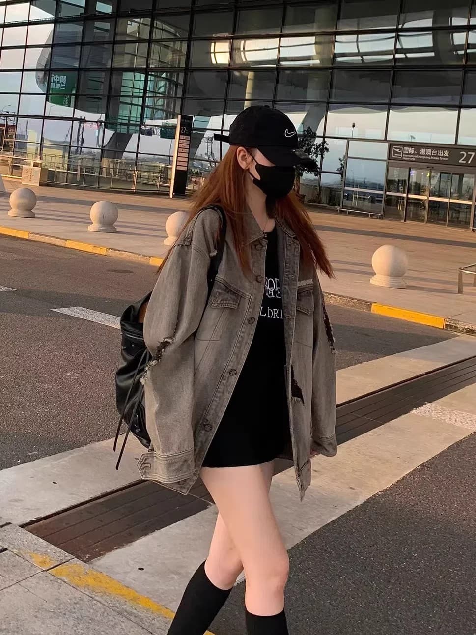 아메리칸 레트로 디자인 센스 작은 대중 찢어진 부분 데님 여성 코트 봄 가을 루즈핏 BF 바람 높음 거리 조수 브랜드 재킷 맨위