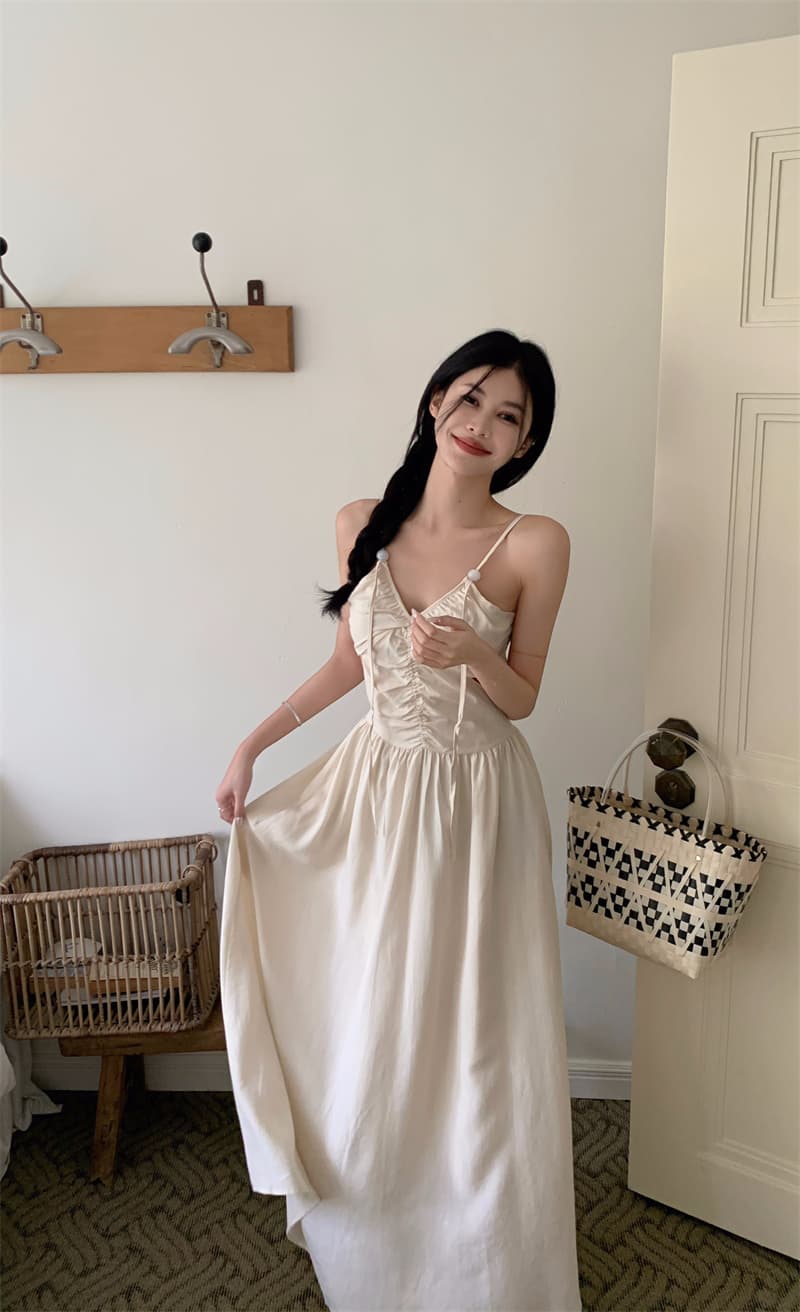 정가 실사 여름 새로운 디자인 센스 홀로우 아웃 슬림해 보이는 하이웨이스트 롱 스커트 레트로 슬림해 보이는 슬립 여성 드레스 이미지 2