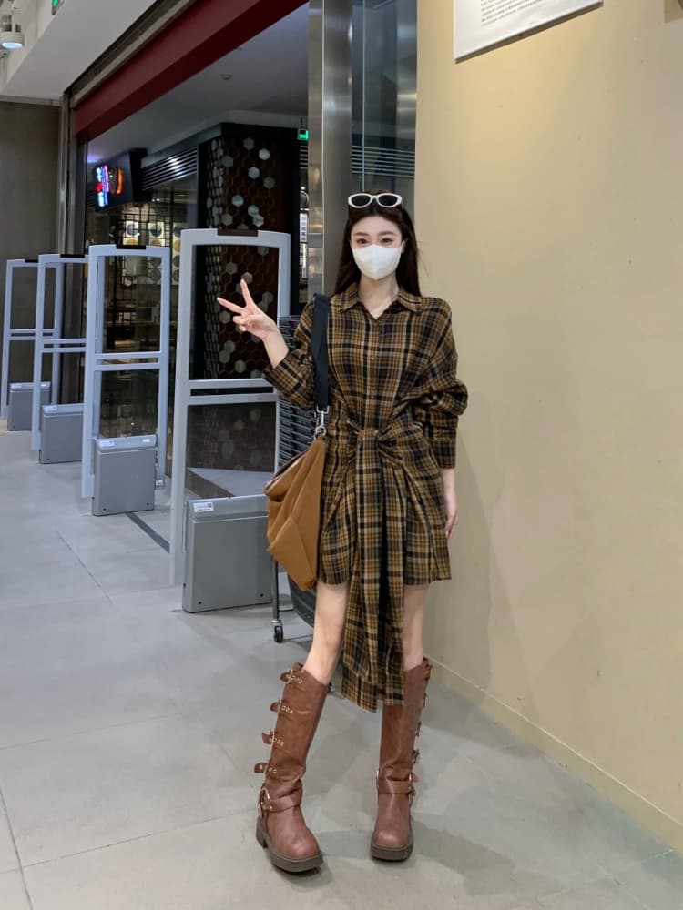 실사 빅 사이즈 여성 의류 지방 mm 디자인 센스 루즈핏 캐주얼 바람 드레스 레이스업 허리 수축 셔츠 드레스 여성 상세 이미지 14