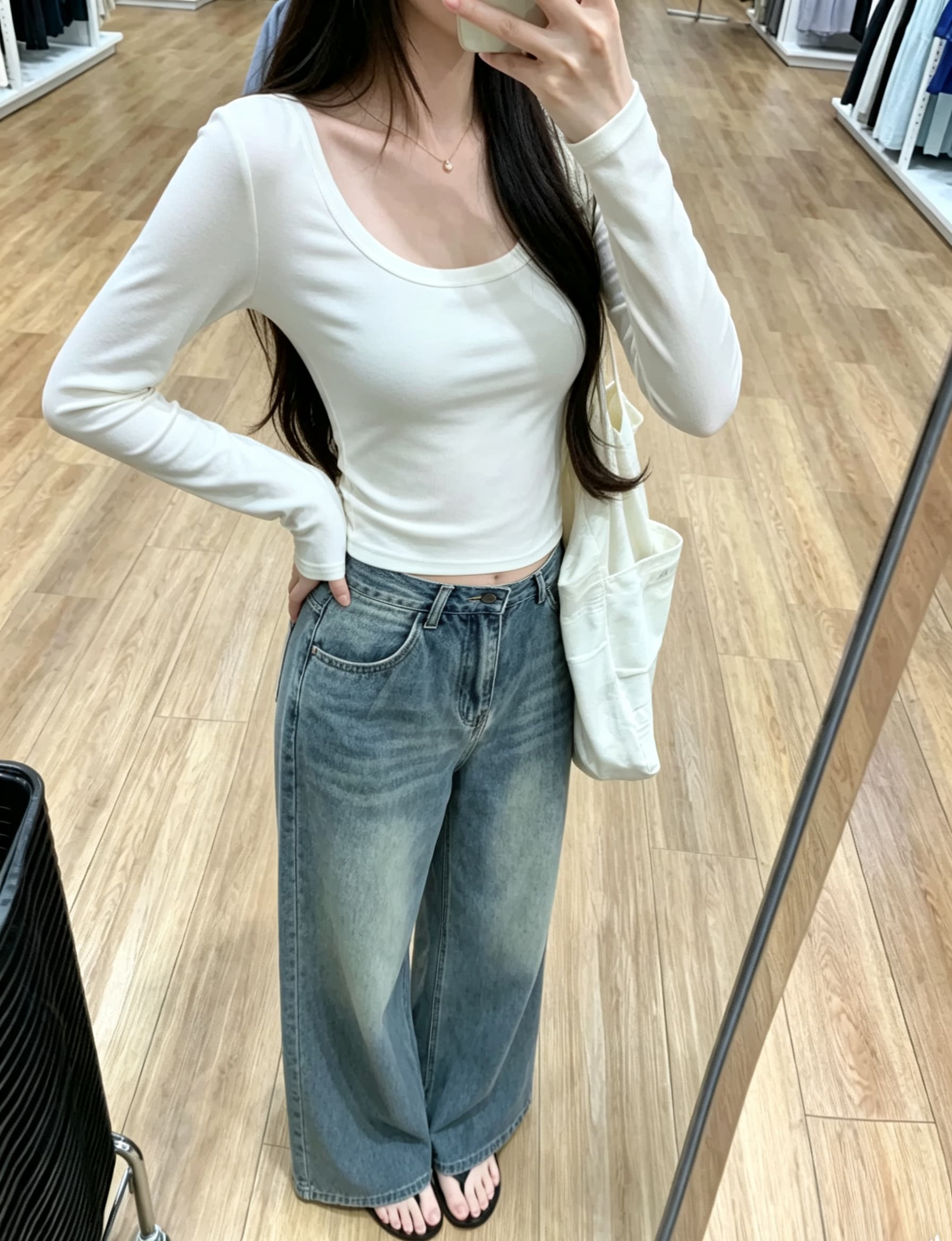 실사 정가 이른 가을 한국 스타일 단색 기초 다용도 몸매 가꾸기 디자인 긴팔 인사이드 가져 가라. 티셔츠 맨위 상세 이미지 2