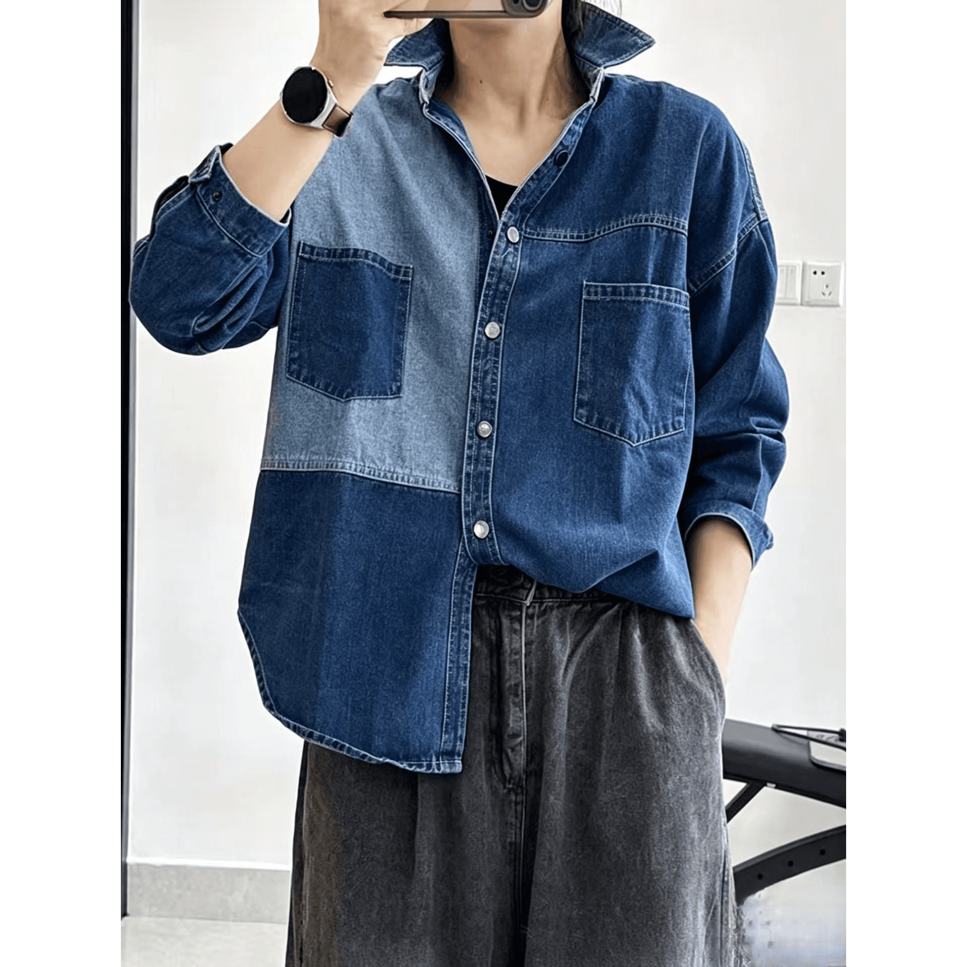 새로운 배색 패치워크 데님 여성 셔츠 봄 가을 루즈핏 빅 사이즈 느긋한 바람 레트로 워싱 더블 주머니 셔츠 외부 이미지 5