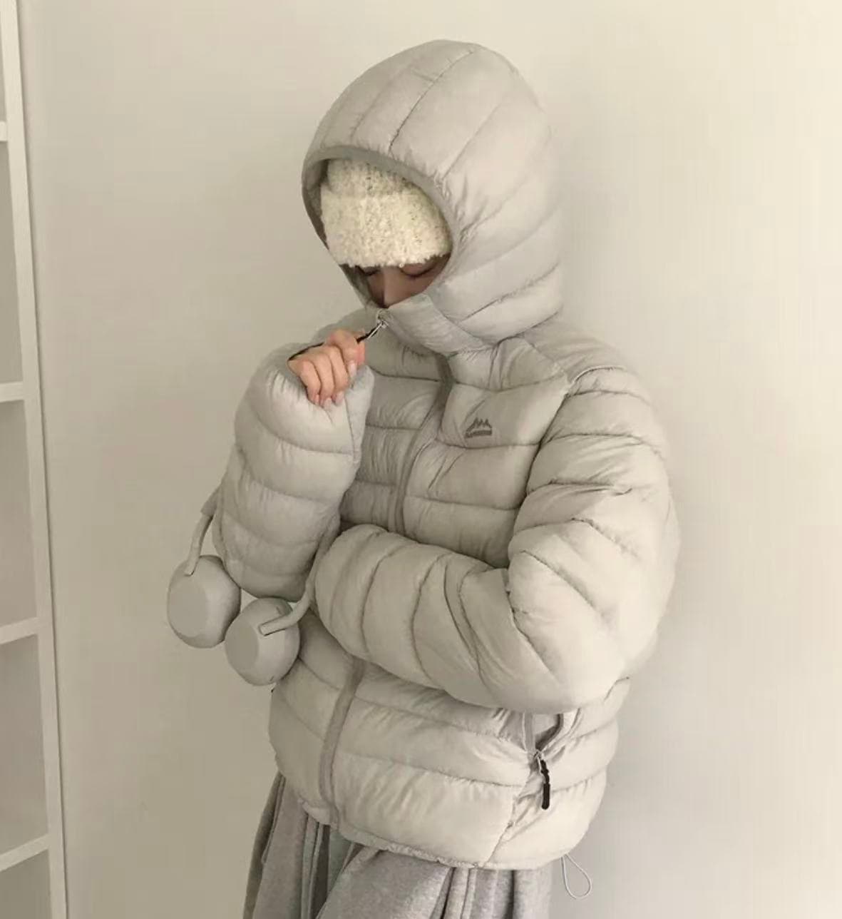 빅 사이즈 면 의류 여성 겨울 새로운 얇고 가벼운 후드 작은 목화 진딧물 한국 스타일 루즈핏 패션 보온 면 옷 재킷