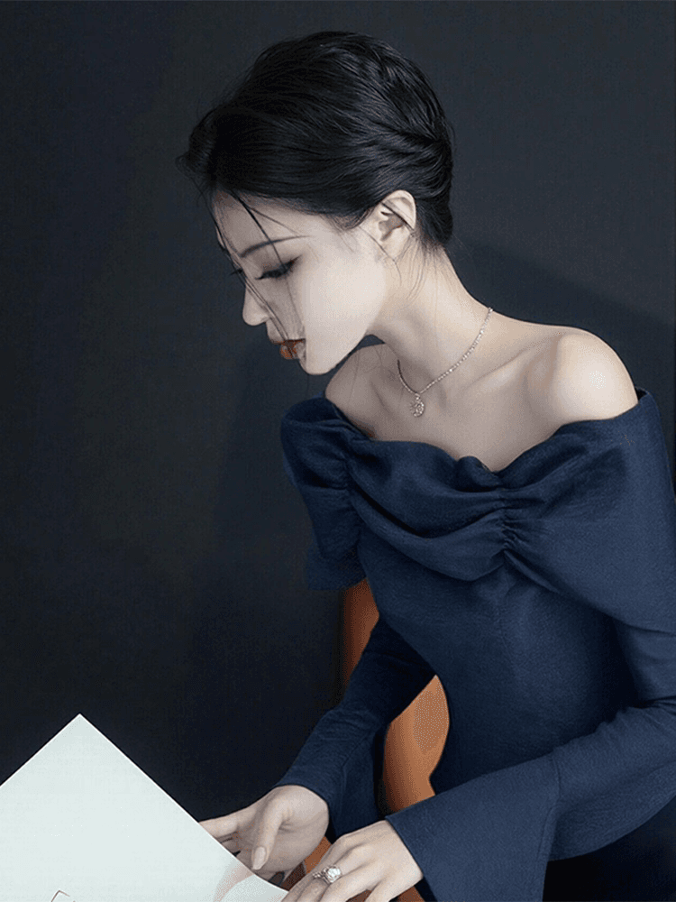 2026 새로운 가을 고유 한 Chic 품격 명문 여성 맨위 프랑스식 작은 포즈 세련된 외국 가스 파란색 오프숄더 맨위 상세 이미지 4