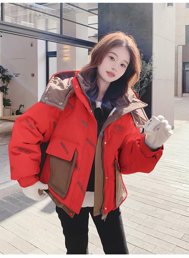 배색 패치워크 색상 쇼트 스타일 다운 재킷 여성 2026 겨울 새로운 후드 빅 포켓 루즈핏 두꺼운 화이트 덕 다운 재킷 상세 이미지 8