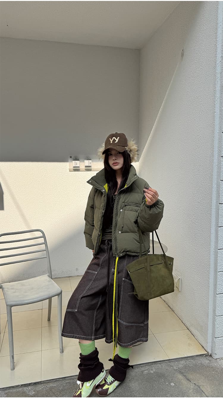 한 부서 좋은 체크무늬 쇼트 스타일 다운 재킷 여성 2026 겨울 루즈핏 스탠드 칼라 두꺼운 화이트 덕 다운 빵 외투 상세 이미지 13